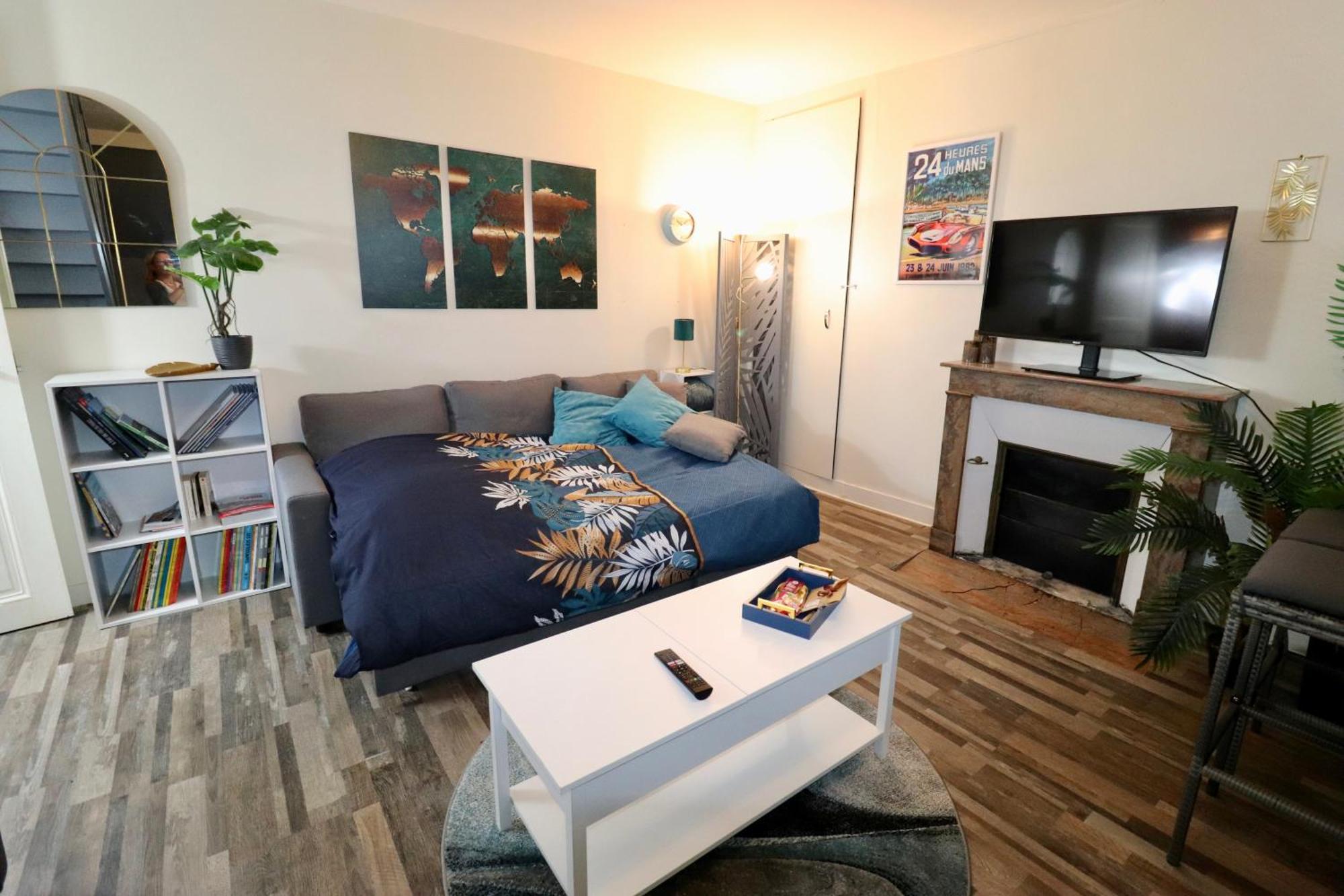Duplex Au 2Eme Et De Notre Maison -Acces Au Jardin-Smart Tv-Streaming-Wifi Le Mans Exterior foto