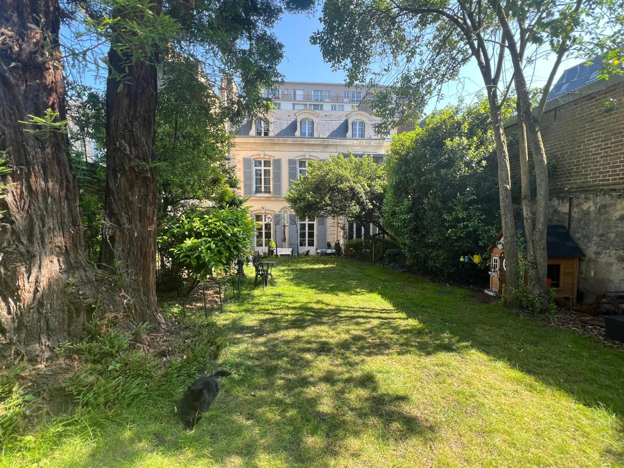 Duplex Au 2Eme Et De Notre Maison -Acces Au Jardin-Smart Tv-Streaming-Wifi Le Mans Exterior foto